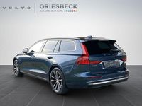 Gebraucht Volvo V60 Core 455 PS (334 kW) 2022 Blau Kombi