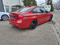 Second-hand BMW 330 Performance 258 CP (189 kW) 2018 Roșu Berlinǎ