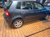 Gebraucht VW Polo Basis 64 PS (47 kW) 2003 Blau Kleinwagen