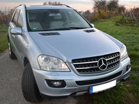 Gebraucht Mercedes ML280 190 PS (139 kW) 2005 Blau SUV