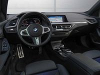gebraucht BMW 120 120 i M Sport //Panorama/Navi/Sportfahrwerk/Winterpaket /Kamera