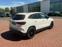 Gebraucht Mercedes GLA200 AMG line 163 PS (119 kW) 2026 Unilack polarweiß SUV