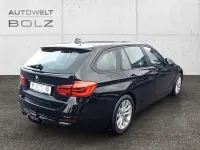 Używany BMW 330 Advantage 252 KM (185 kW) 2018 Czarny Kombi