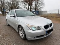 Gebraucht BMW 520 170 PS (125 kW) 2003 Silber Limousine