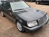 Gebraucht Mercedes E400 305 PS (224 kW) 1994 Grau Limousine