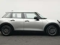 Używany Mini Cooper Classic 156 KM (114 kW) 2024 Szary Hatchback
