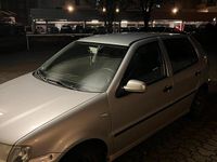 Gebraucht VW Polo 60 PS (44 kW) 2001 Silber Kleinwagen