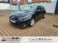 Usado Kia Ceed Comfort 140 CV (102 kW) 2025 Negro Utilitario