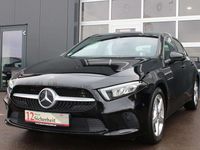 Gebraucht Mercedes A180 136 PS (100 kW) 2020 Kosmosschwarz  metalliclack Kleinwagen