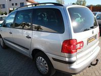 Gebraucht VW Sharan Trendline 116 PS (85 kW) 2006 Silber Van / Kleinbus