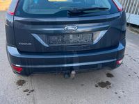 Gebraucht Ford Focus 100 PS (73 kW) 2011 Blau Kombi