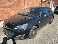 gebraucht Opel Astra Lim. 5-trg. Active *PDC*RADIO*KLIMAA*SHZ