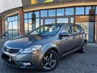 Gebraucht Kia Ceed 120 PS (88 kW) 2010 Grau Kleinwagen