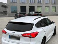 Gebraucht Ford Focus ST-Line 125 PS (91 kW) 2019 Weiß Kombi