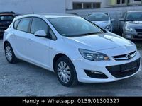 Gebraucht Opel Astra Selection 116 PS (85 kW) 2015 Schneeweiss/summitwhite/arctic Limousine