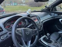 Gebraucht Opel Insignia 140 PS (102 kW) 2014 Schwarz Kombi