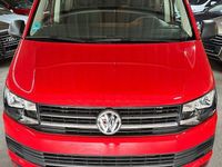 Gebraucht VW T6 Trendline 150 PS (110 kW) 2017 Kirschrot Van