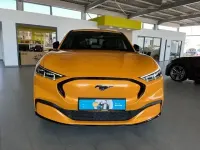 Usata Ford Mustang Mach-E 197 kW (269 CV) 2022 Arancione SUV
