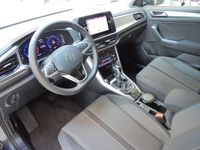 Gebraucht VW T-Roc 150 PS (110 kW) 2024 Grau SUV