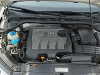 Gebraucht VW Jetta Highline 105 PS (77 kW) 2011 Weiß Limousine