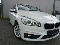 Gebraucht BMW 218 Active Tourer Advantage 150 PS (110 kW) 2018 Weiß Van / Kleinbus