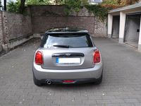 Gebraucht Mini Cooper 136 PS (100 kW) 2018 Silber Kleinwagen
