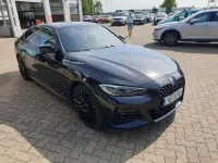 Gebraucht BMW 430 M Sport 245 PS (180 kW) 2023 Black sapphire metallic Coupé