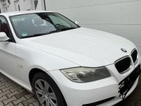 Gebraucht BMW 316 116 PS (85 kW) 2011 Weiß Limousine