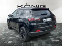 Usado Jeep Compass Altitude 131 HP (96 kW) 2023 Preto SUV