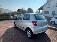 Gebraucht VW Fox 54 PS (39 kW) 2007 Silber Kleinwagen