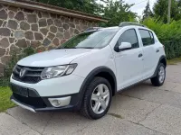 Gebraucht Dacia Sandero Stepway 90 PS (66 kW) 2015 Weiß Limousine