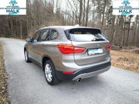 Gebraucht BMW X1 Advantage 140 PS (102 kW) 2017 Gold SUV