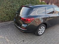 Gebraucht Opel Astra Exklusiv 140 PS (102 kW) 2015 Schwarz Kombi