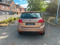 Gebraucht Kia Venga Vision 90 PS (66 kW) 2010 Gold Kleinwagen