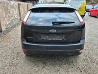 Gebraucht Ford Focus 101 PS (74 kW) 2010 Schwarz Limousine
