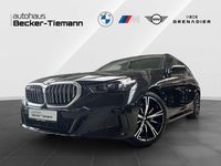 Gebraucht BMW 520 M Sport 197 PS (144 kW) 2024 Saphirschwarz Kombi