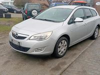 Gebraucht Opel Astra 100 PS (73 kW) 2011 Silber Kombi