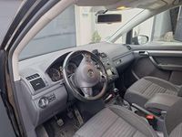 Gebraucht VW Touran Comfortline 105 PS (77 kW) 2014 Schwarz Van / Kleinbus