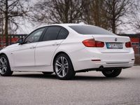 gebraucht BMW 320 d Sport Line Aut., Nav. Prof., Harman/Kardon