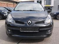 Gebraucht Renault Clio II Exception 75 PS (55 kW) 2009 Schwarz Kleinwagen