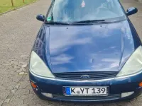 Gebraucht Ford Focus Ghia 101 PS (74 kW) 2000 Schwarz Limousine