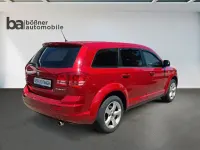 Gebraucht Dodge Journey SE 170 PS (125 kW) 2011 Inferno red crystal pearl coat SUV