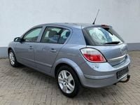 Gebraucht Opel Astra Edition 105 PS (77 kW) 2006 Silber Limousine