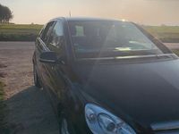 Gebraucht Mercedes 180 85 PS (62 kW) 2010 Schwarz Limousine