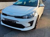 Gebraucht Kia Rio Vision 84 PS (61 kW) 2022 Weiß Limousine