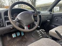 Gebraucht Nissan Navara 103 PS (75 kW) 1999 Gelb Pickup