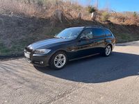 Gebraucht BMW 320 170 PS (125 kW) 2010 Schwarz Kombi