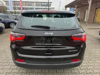 Gebraucht Jeep Compass Sport 140 PS (102 kW) 2018 Schwarz SUV