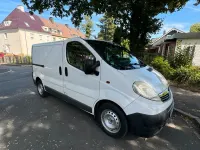 Gebraucht Opel Vivaro 2009 Weiß Van / Kleinbus