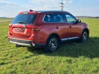 Gebraucht Mitsubishi Outlander Plus 150 PS (110 kW) 2016 Rot SUV